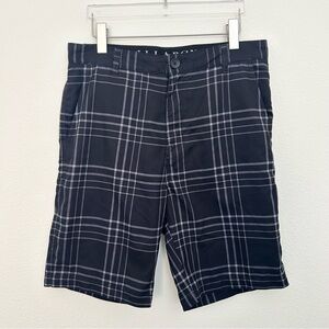 Billabong Black Plaid Board Shorts Lightweight Quick Dry Sporty Size 32 Waist